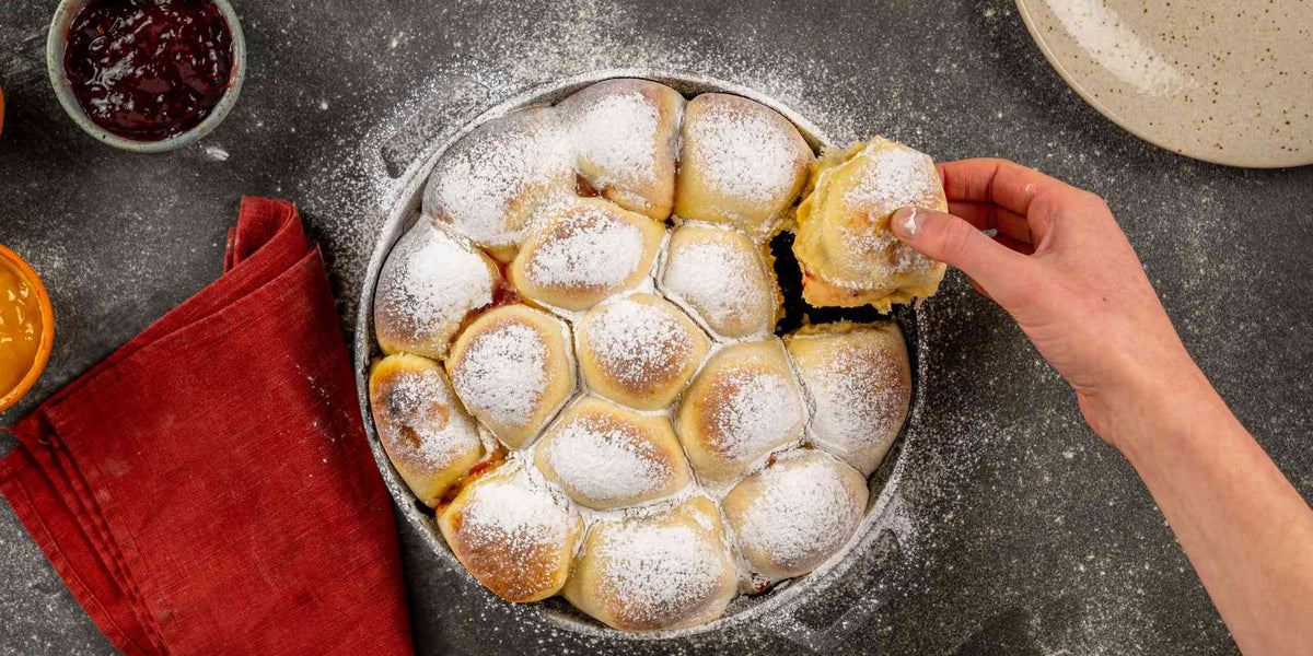 Ciambelline ripiene di marmellata, cotte in padella di ghisa — Ooni IT