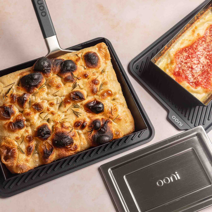 Ultimate Detroit Pizza Pan Bundle - Medium | Clicca su questa immagine per aprire la modalità galleria immagini del prodotto. La modalità galleria immagini del prodotto consente di ingrandire le immagini.