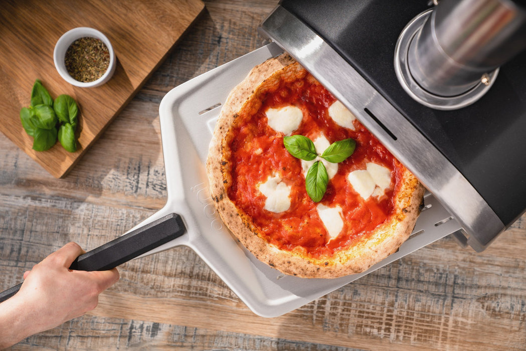 Forno per pizza a pellet Ooni Fyra 12 - Ooni Italia | Clicca su questa immagine per aprire la modalità galleria immagini del prodotto. La modalità galleria immagini del prodotto consente di ingrandire le immagini.